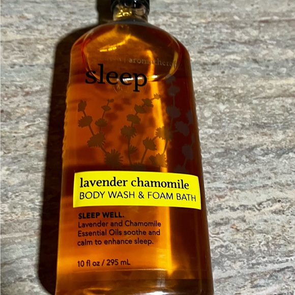Bath & Body Works Lavender Chamomile Aromatherapy Body Wash - Picture 11 of 12